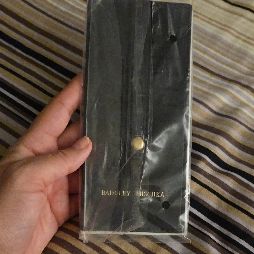 Badgley Mischka Black and Gold Card Holder - Picture 2 of 2
